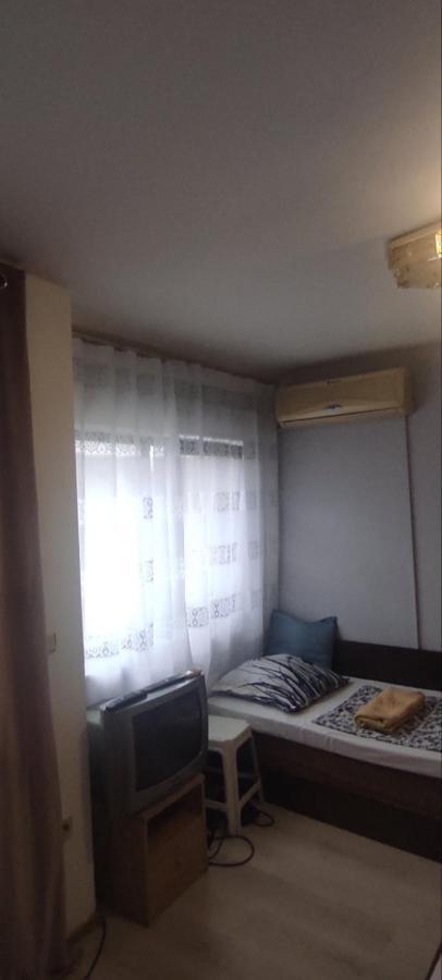 Apartment Ivaylo Варна Екстер'єр фото